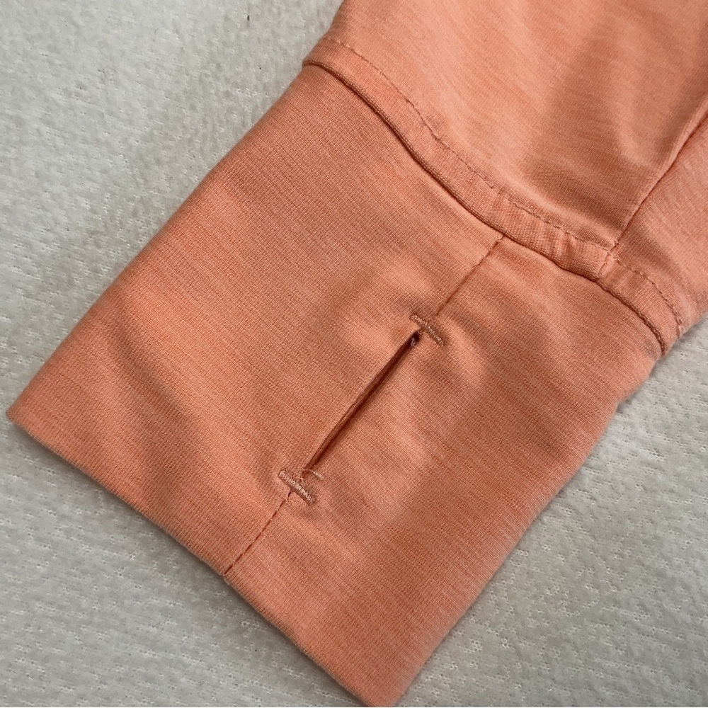 Runway Peach Hoodie pocket thumb holes size large - Picture 6 of 14